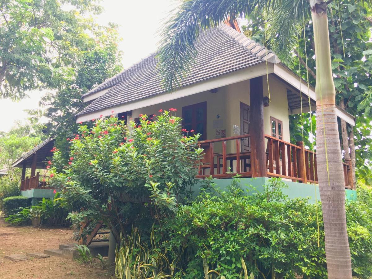 Pai Flora Resort Luaran gambar